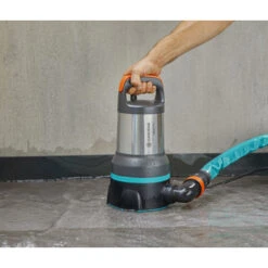 Gardena Dompel/Vuilwaterpomp 19500 Aquasensor 12 Gardena Dompel/Vuilwaterpomp 19500 Aquasensor -Tuingereedschap 123 1270